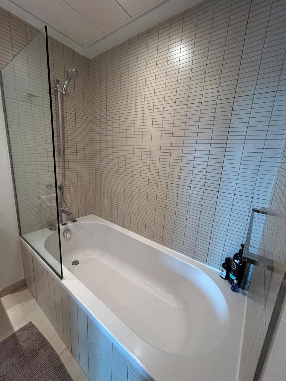 Apartamento 2br With Breathtaking Sea View Yas Proximity Abu Dhabi